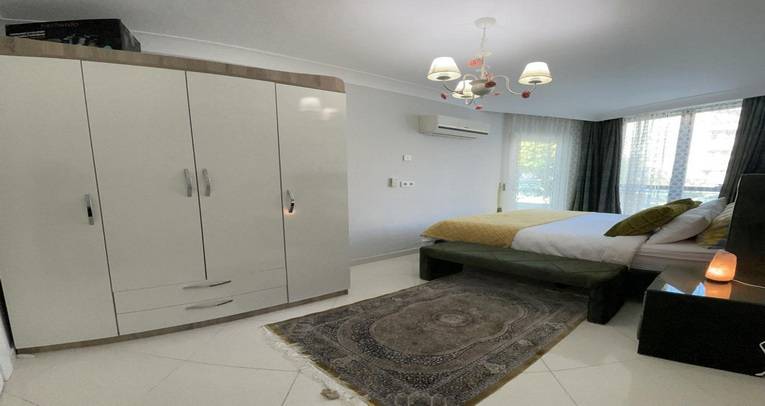 2+1 apartment in Oba with facilities